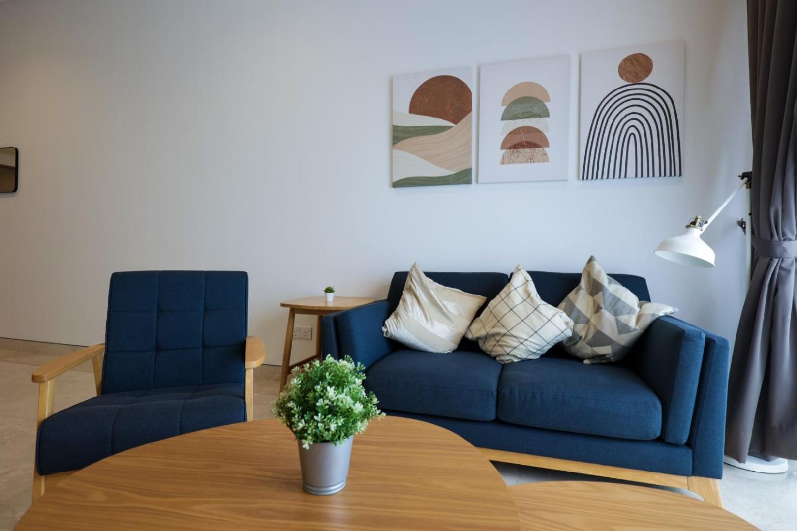 Lucentia At By Dreamcloud Apartment