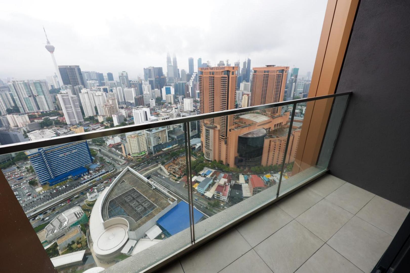 Lucentia At By Dreamcloud Apartment *